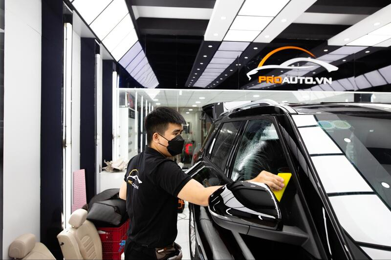 Phim cách nhiệt ô tô là gì?