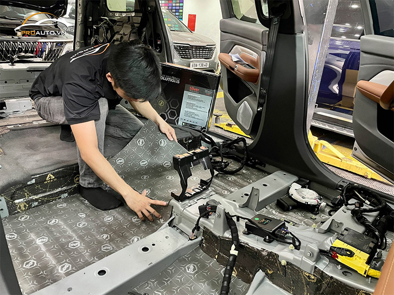 Thi công cách âm chống ồn ô tô tại PROAUTO.VN