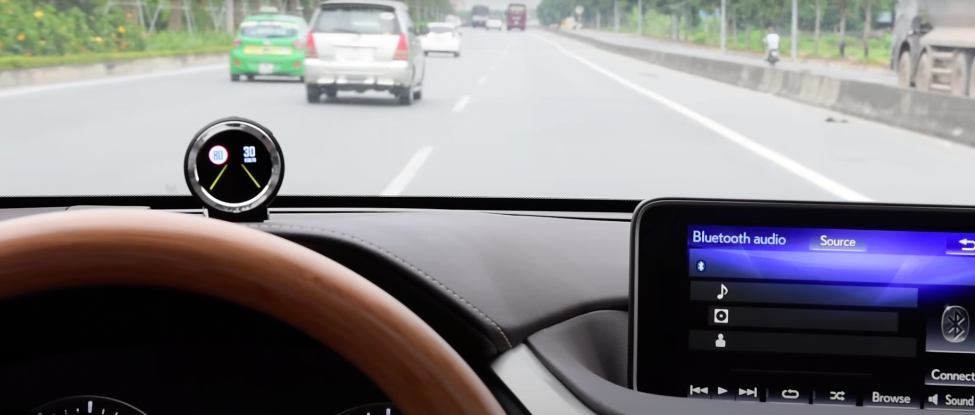 Cảnh báo giới hạn tốc độ, đọc biển báo giao thông