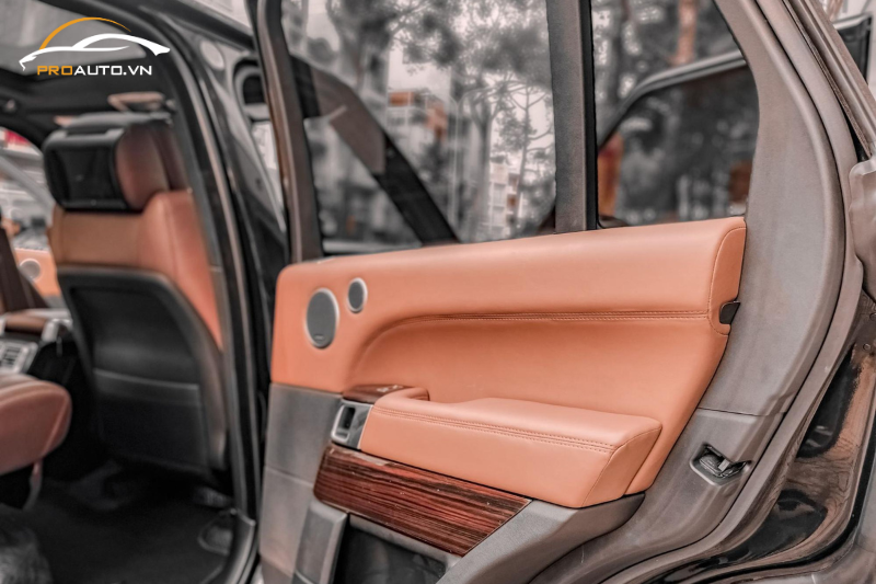 Bọc da tapi cửa xe Chevrolet Colorado