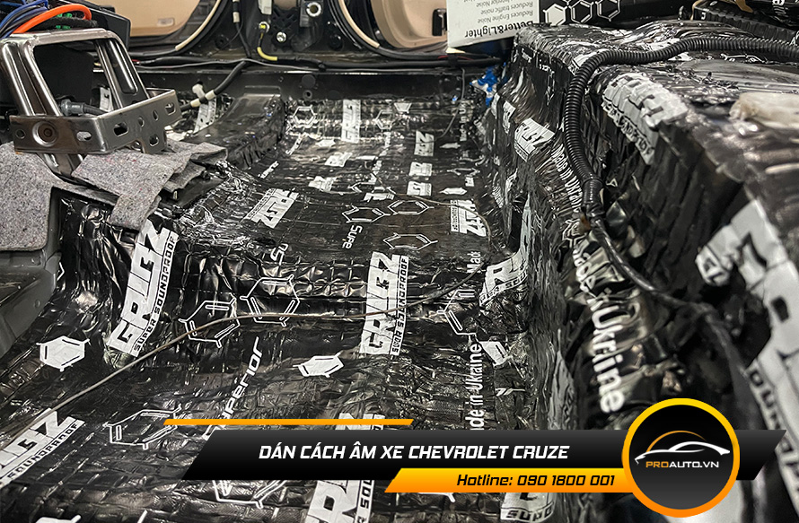 Cách âm chống ồn xe Chevrolet Cruze mang lại nhiều tiện ích cho người lái