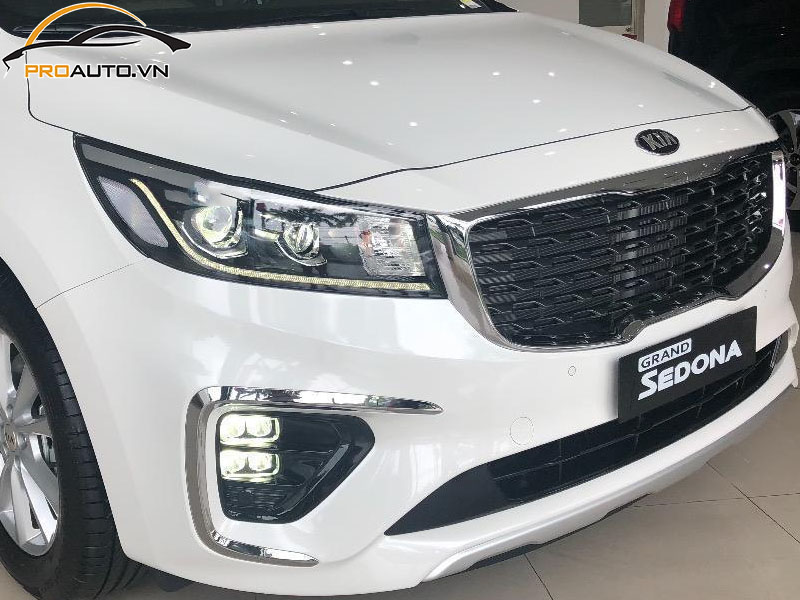 Phủ Ceramic Xe Kia Sedona - Ảnh 2