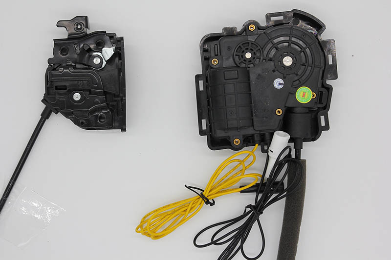 Cua hit cho xe toyota prado 4