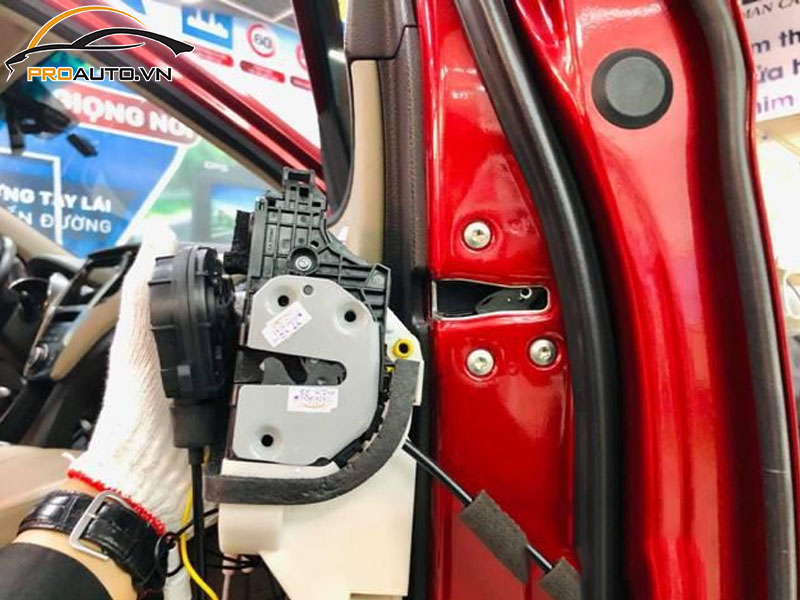 Độ cửa hít ô tô xe Hyundai Sonata