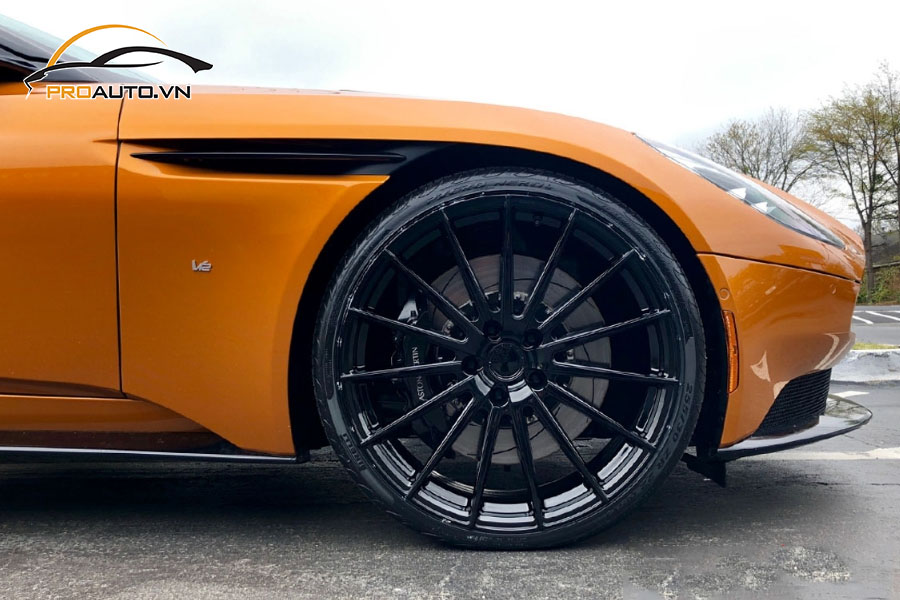Độ mâm xe Aston Martin BD11 mang tính bức phá cao cho xế cưng thêm phần khác biệt 