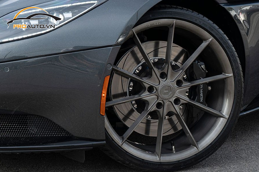 Độ mâm xe Aston Martin BD11 phong cách thể thao mạnh mẽ 