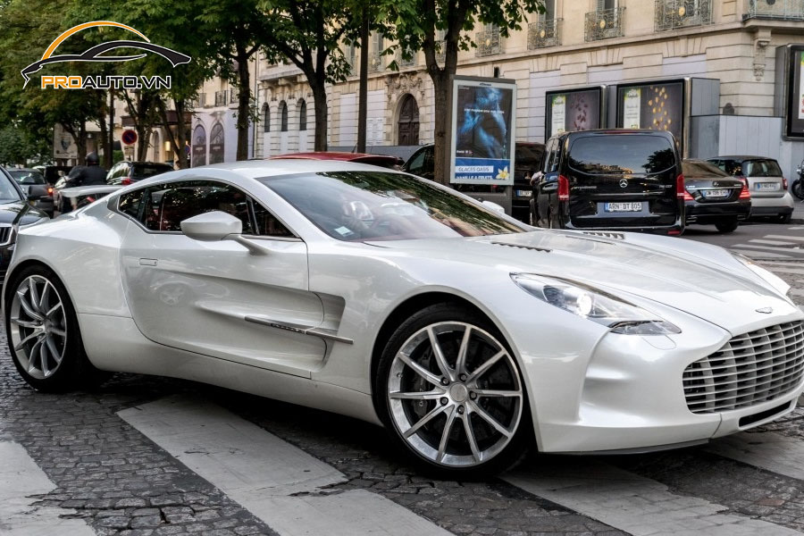 Độ mâm xe Aston Martin One-77 phong cách thể thao mạnh mẽ 