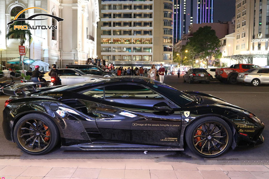 Do mam FERRARI 488 GTB Hinh 12