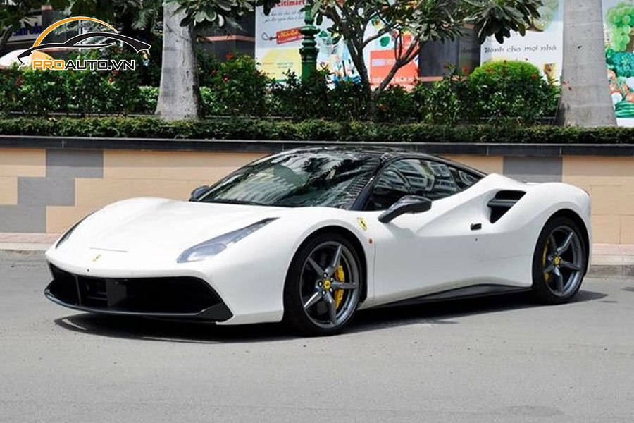 Do mam FERRARI 488 GTB Hinh 6