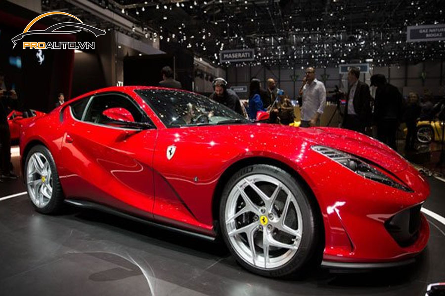 Do mam FERRARI 812 GTS Hinh 3