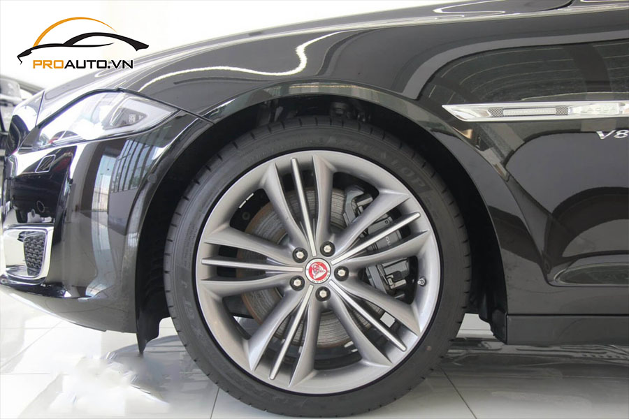 Độ mâm xe Jaguar XJ phong cách thể thao mạnh mẽ 