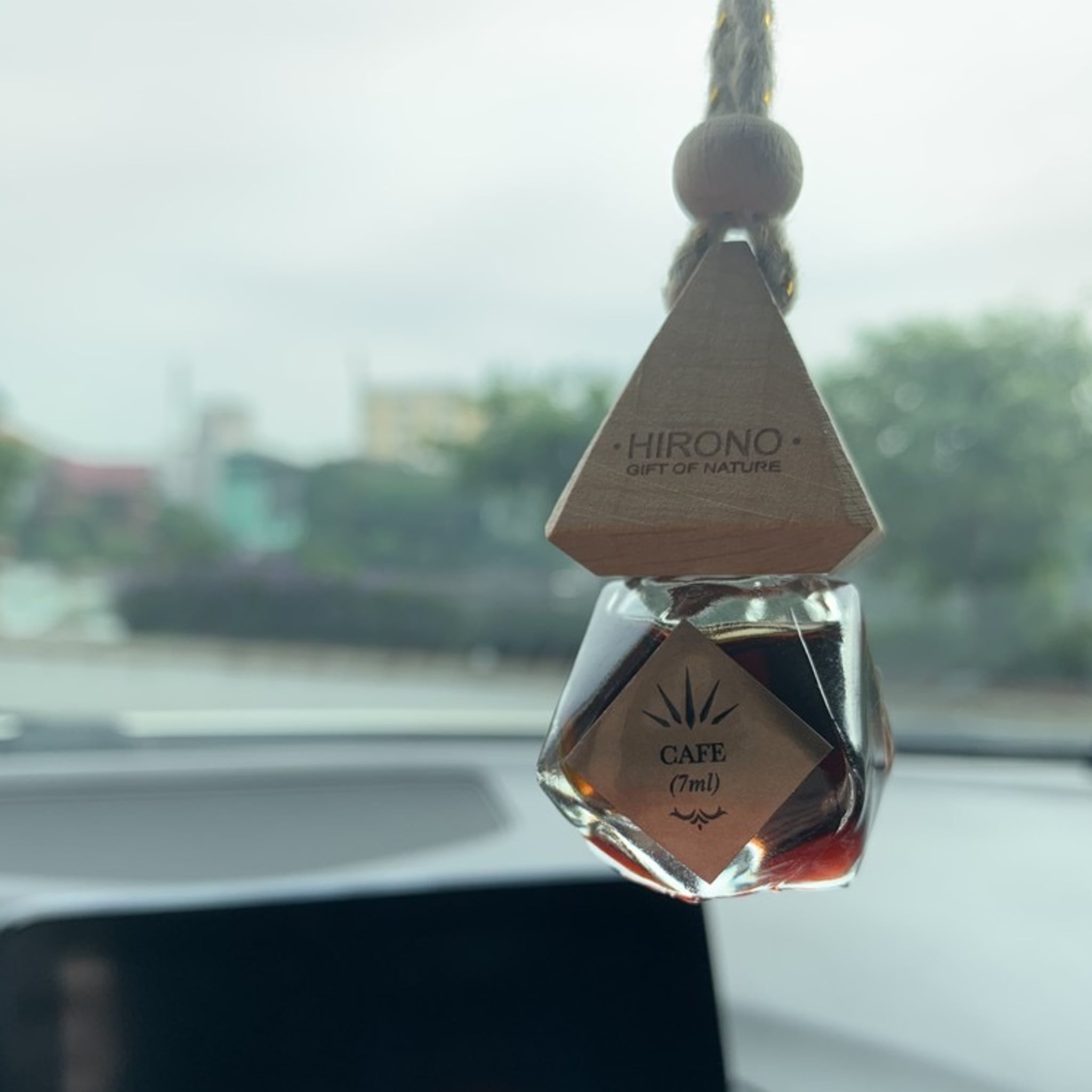 Tinh Dầu Treo Xe Hirono - Ảnh 2