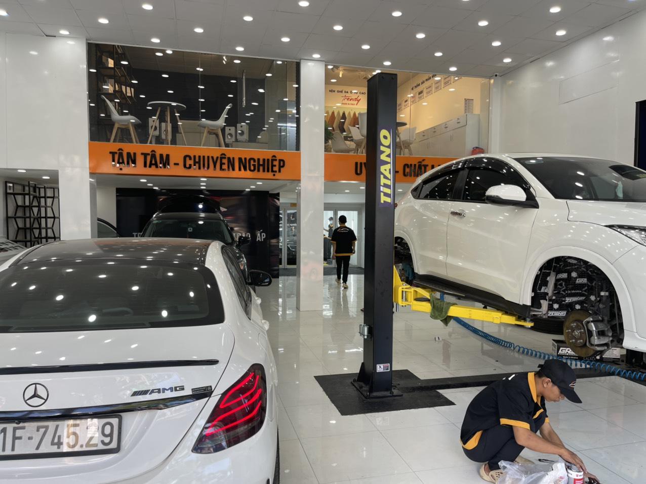 Một ngày tại Proauto