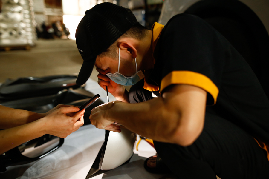 Lắp đặt màn hình Zestech chuyên nghiệp tại Proauto.vn