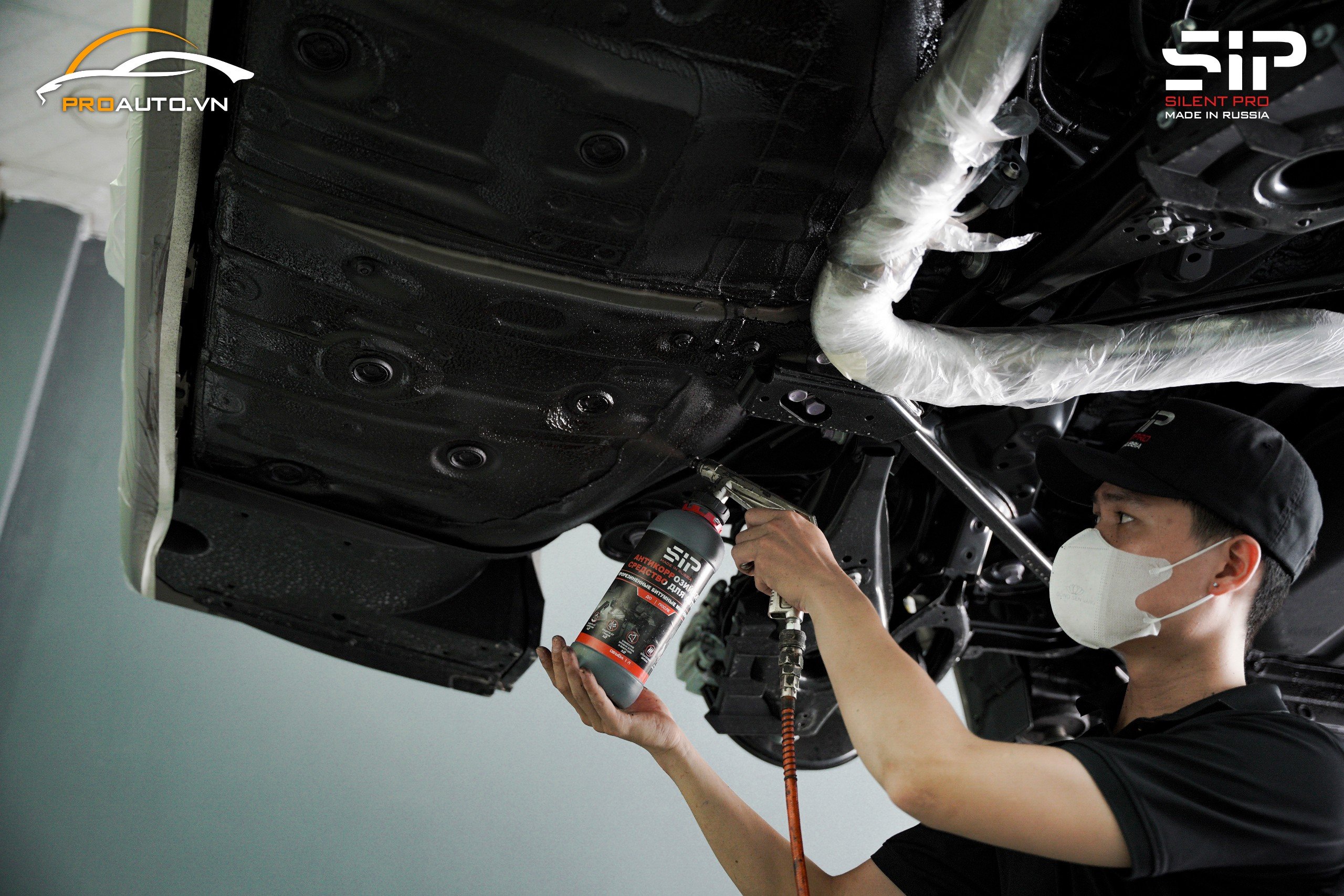 Thi công phủ gầm ô tô tại PROAUTO.VN