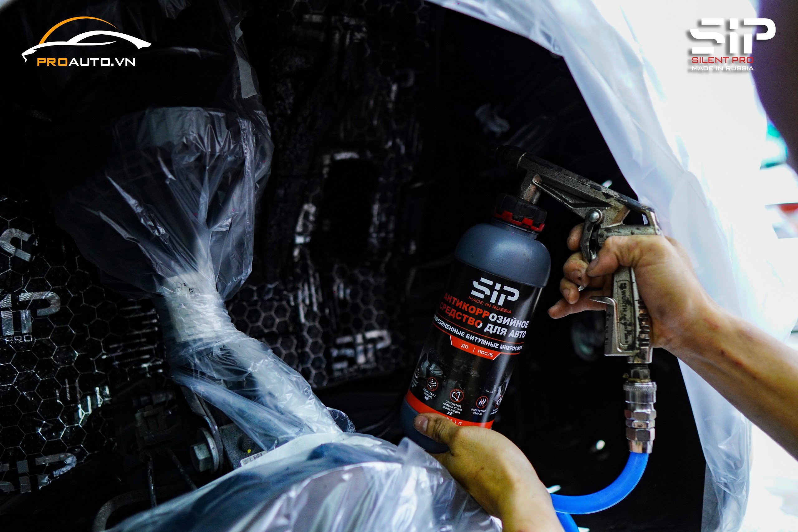 Thi công xịt phủ gầm hốc bánh xe ô tô 