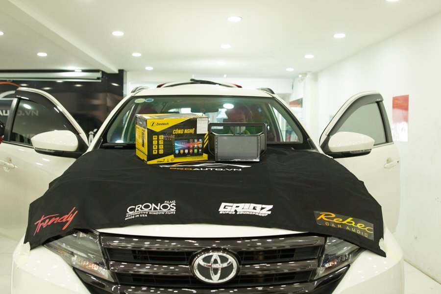 Màn hình DVD Android Zestech chính hãng tại Proauto.vn