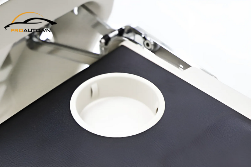 Bàn xếp Multifunctional Rear Table 1.0 được trang bị thêm chỗ để ly