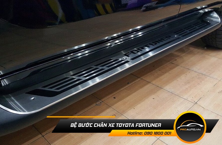 Bệ bước chân xe Toyota Fortuner