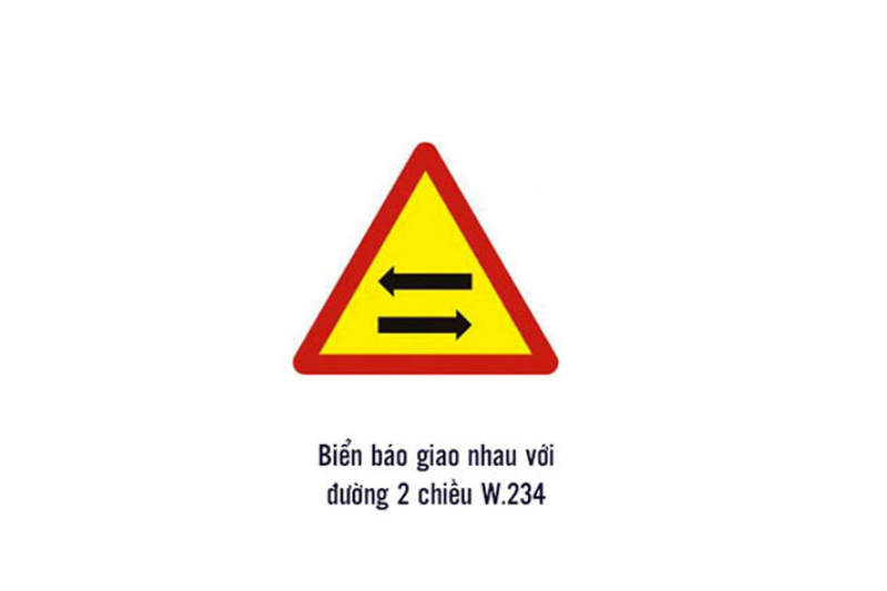 Biển báo giao nhau với đường 2 chiều W.234