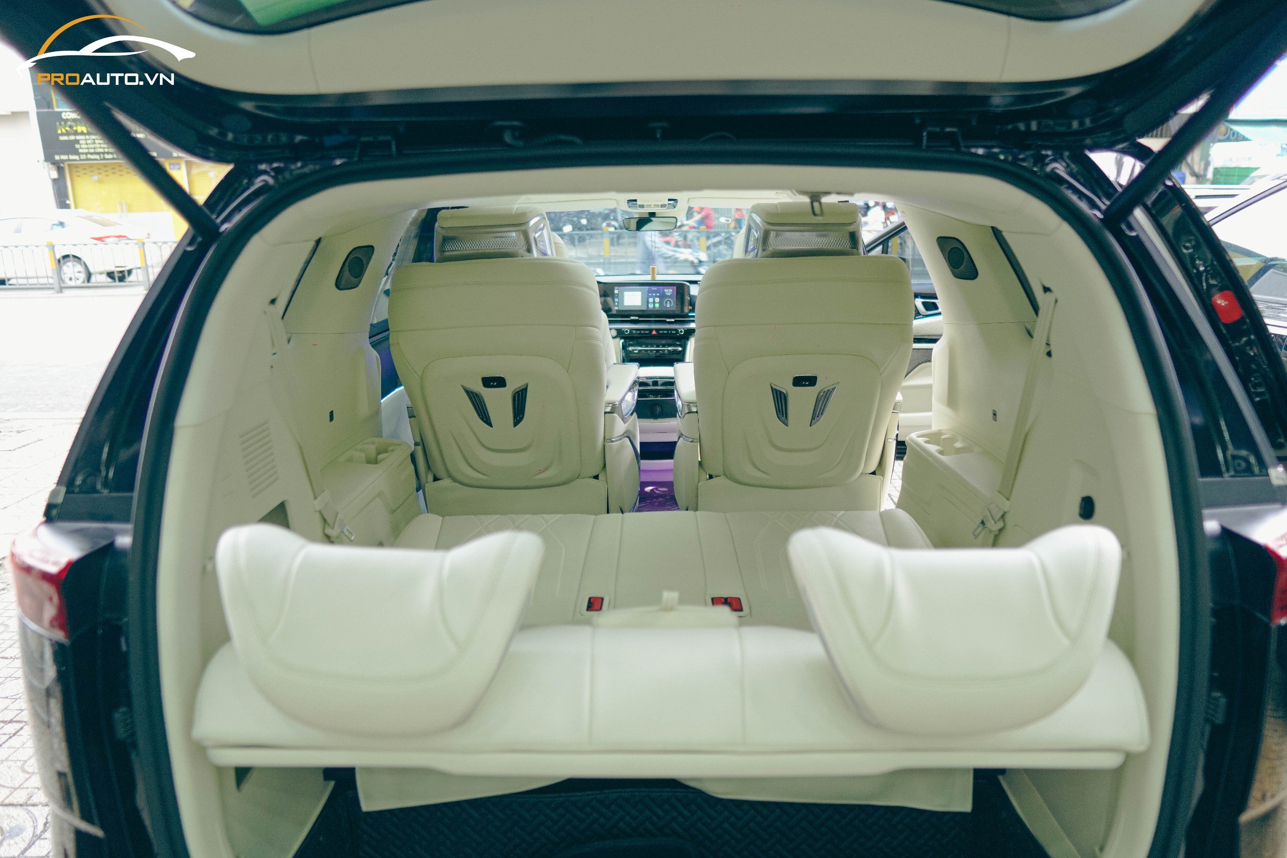 Bọc cột A, B, C, D cho xe Kia Carnival