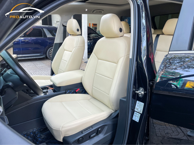 Bọc da con ngựa xe Volkswagen Viloran