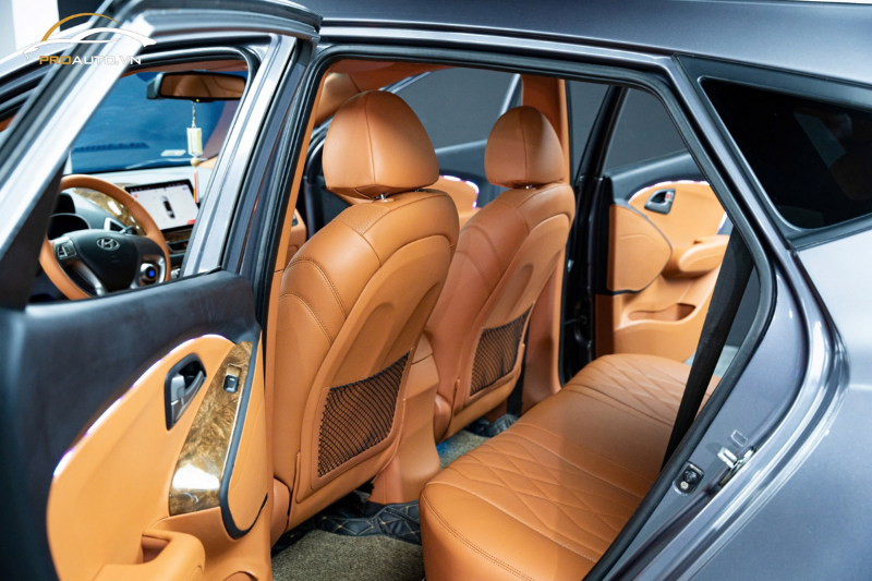 Bọc da cột A, B,C, D cho xe Hyundai Tucson