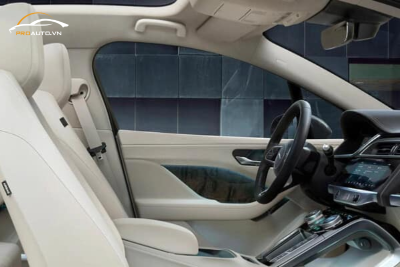 Bọc da cột A, B,C, D cho xe Jaguar I-Pace