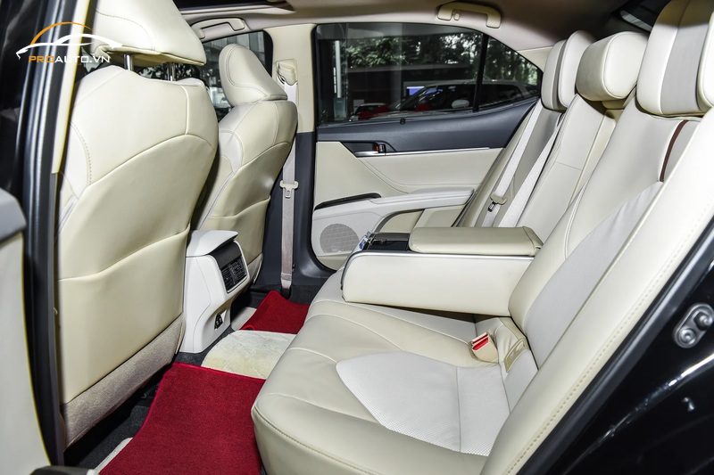 Bọc da cột A, B,C, D cho xe Toyota Camry