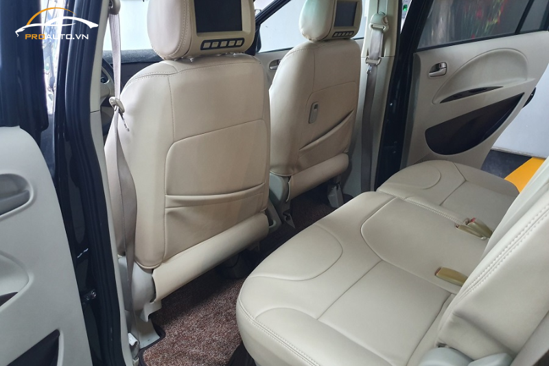 Bọc da đổi màu nội thất xe Mitsubishi Zinger