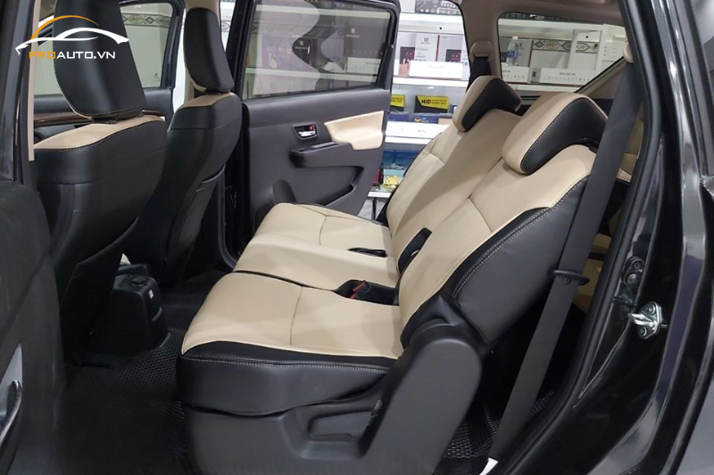 Bọc da đổi màu nội thất xe Suzuki XL7