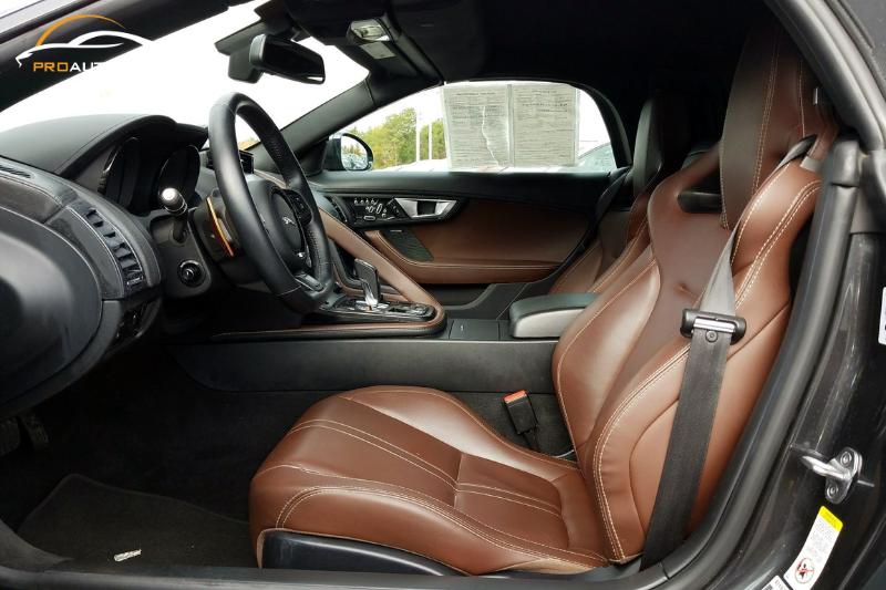Bọc da ghế xe Jaguar F-Type màu nâu thanh lịch