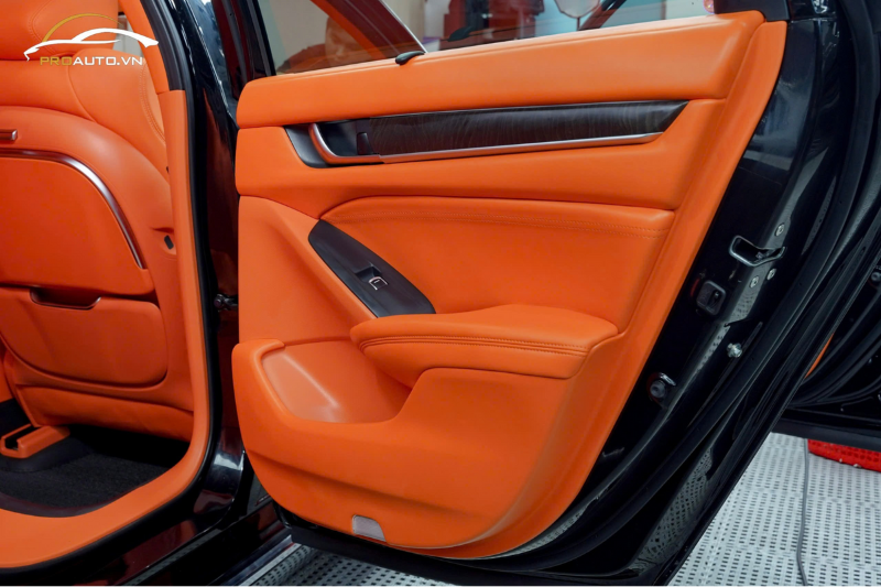 Bọc da tapi cửa - Đổi màu nội thất xe Honda Accord