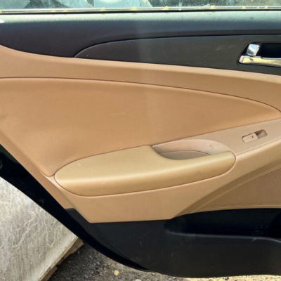 Bọc da tapi cửa xe Hyundai Sonata