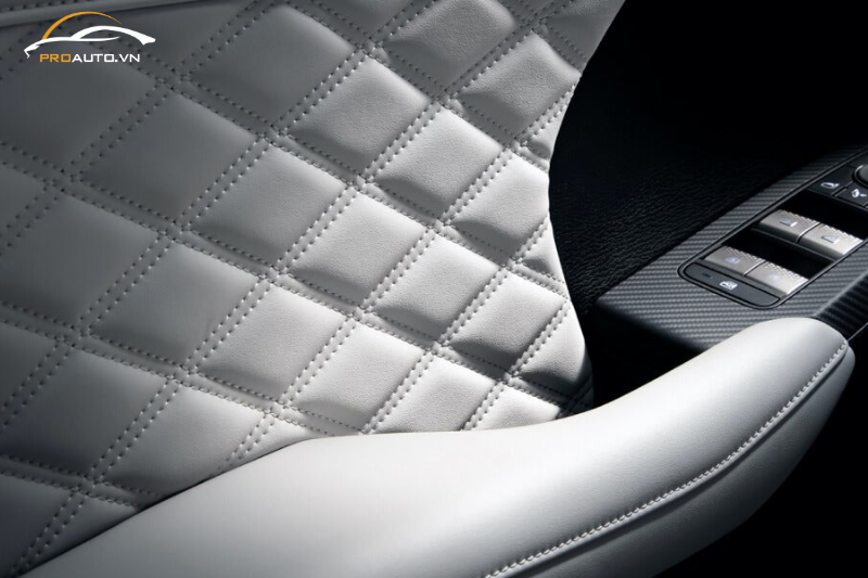 Bọc da tapi cửa xe Mitsubishi Outlander Sport