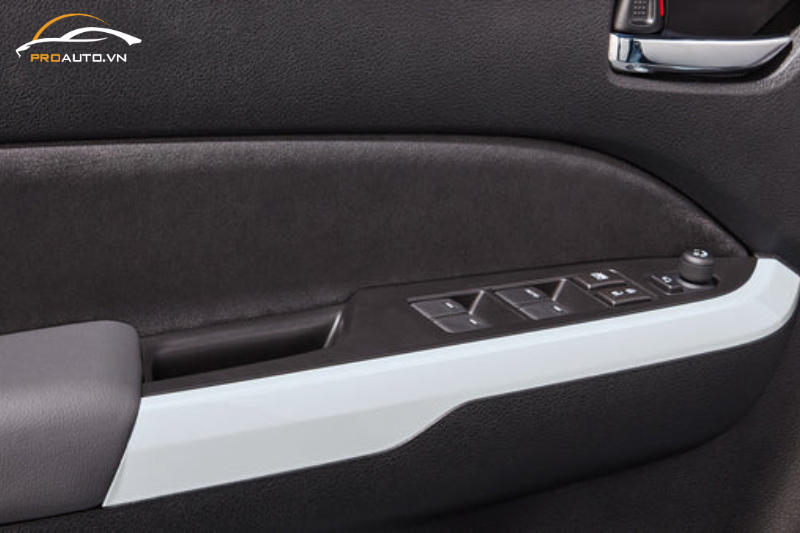 Bọc da tapi cửa xe Suzuki Vitara