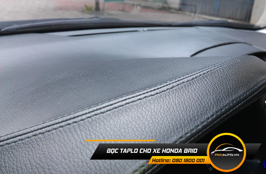Bọc da taplo xe Brio