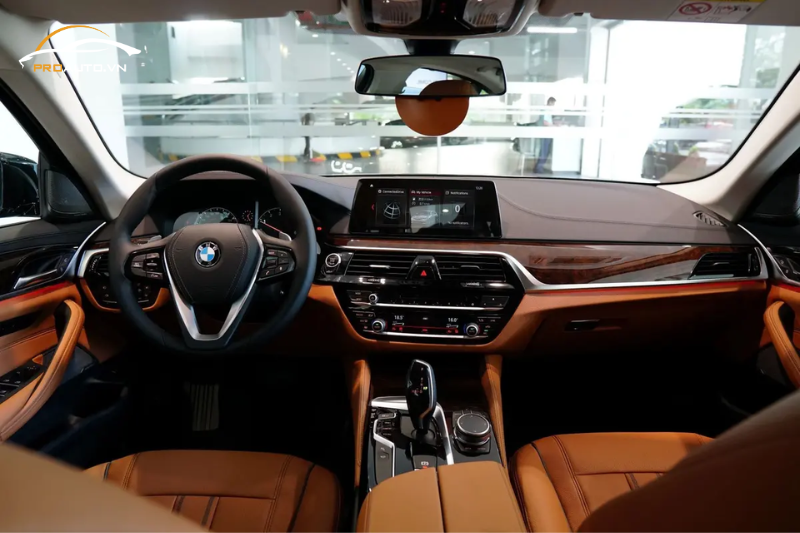 Bọc da taplo xe BMW Series 5