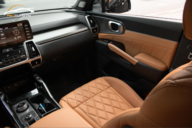 Bọc da taplo xe Kia Soluto