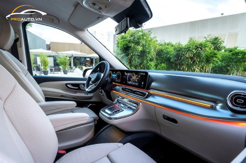 Bọc da taplo xe Mercedes V-Class