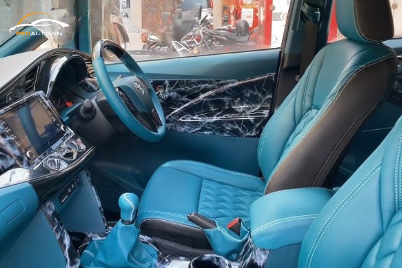 Bọc da taplo xe Toyota Innova