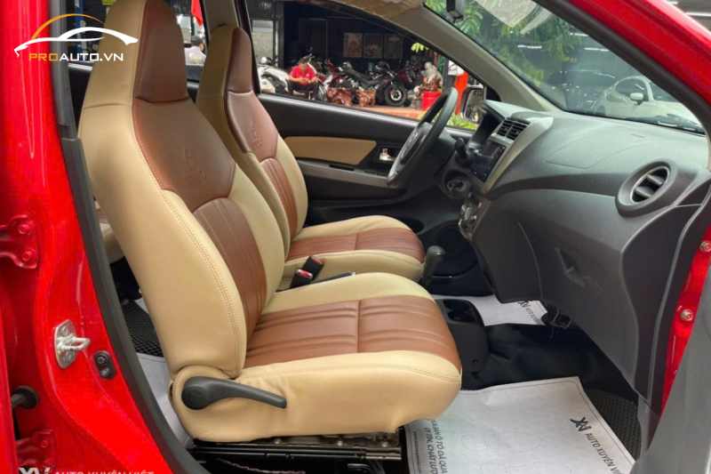 Bọc da taplo xe Toyota Wigo