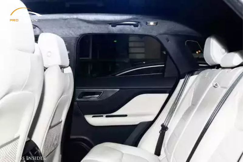 Bọc da tappi cửa xe Jaguar F-Pace