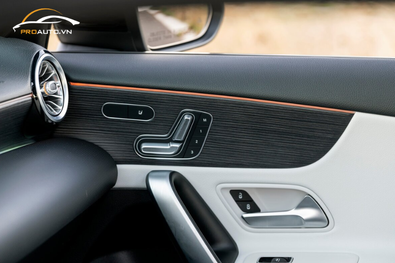 Bọc da tappi cửa xe Mercedes A-Class