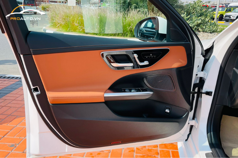 Bọc da tappi cửa xe Mercedes C-Class