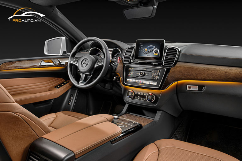 Bọc da thân con ngựa xe Mercedes GLE