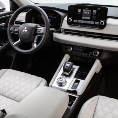 Bọc da thân con ngựa xe Mitsubishi Outlander Sport