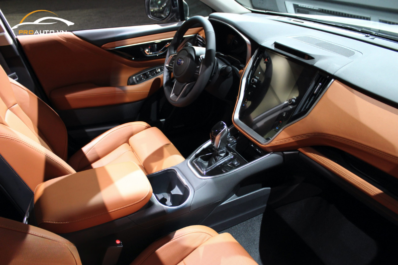 Bọc da thân con ngựa xe Subaru Legacy