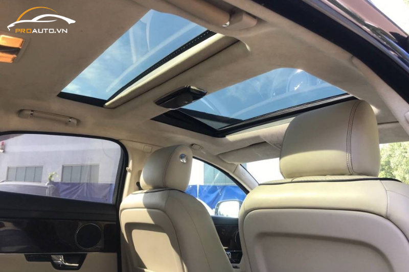 Bọc da trần xe Jaguar XJ