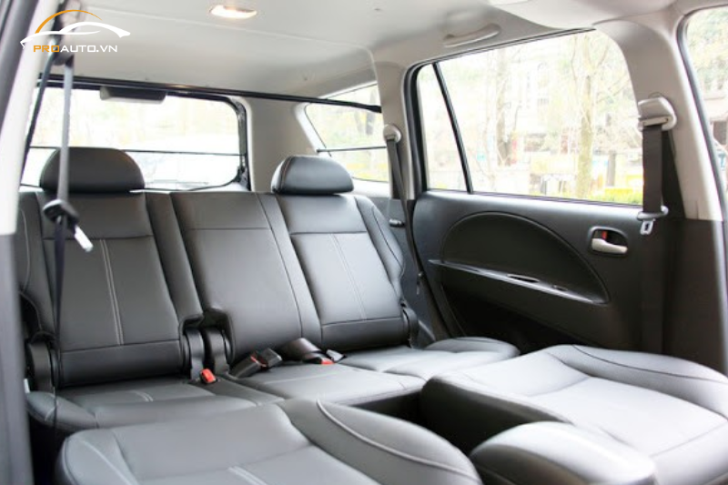 Bọc da trần xe Mitsubishi Zinger